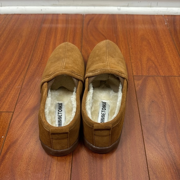 MINNETONKA Romeo Tan Suede Slipper Men's 9 Pile Lined - Picture 4 of 4